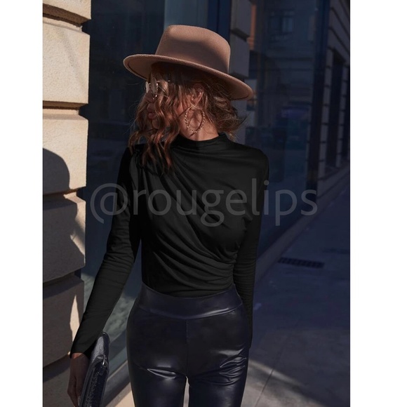 Ruched Asymmetric Black Long Sleeve Shirt Slim Fit Stretchy - Picture 2 of 7